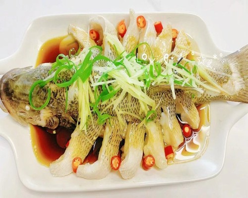 清蒸鲈鱼
